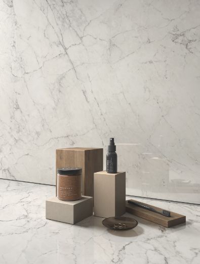 Billede af Aesthetica Calacatta Extra White 120x120 cm (RM - Mat)